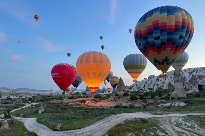 Hot Air Balloon in Cappadocia - What sharing the basket means