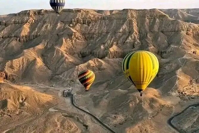 Hot air balloon ride in Luxor with hotel delivery service - Communication and the role of Mahmoud’s team
