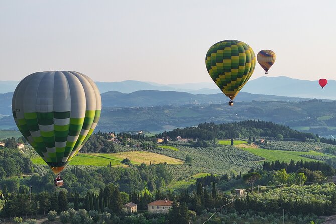 Hot Air Balloon ride in the Chianti Valley Tuscany - Helping inflate the balloon before takeoff