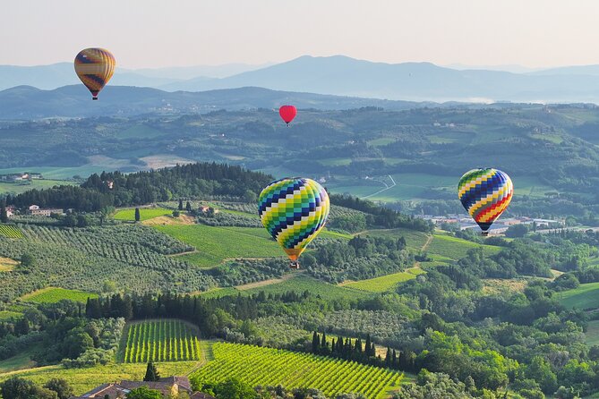 Hot Air Balloon ride in the Chianti Valley Tuscany - Landing, sparkling wine, and a country breakfast