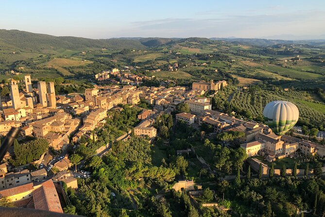 Hot Air Balloon ride in the Chianti Valley Tuscany - Who will enjoy this flight most?