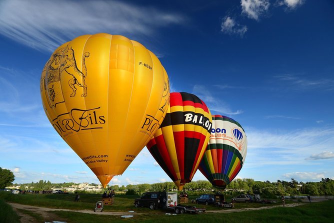 Hot-Air Balloon Ride over the Loire Valley, from Amboise or Chenonceau - The one-hour flight and the view below