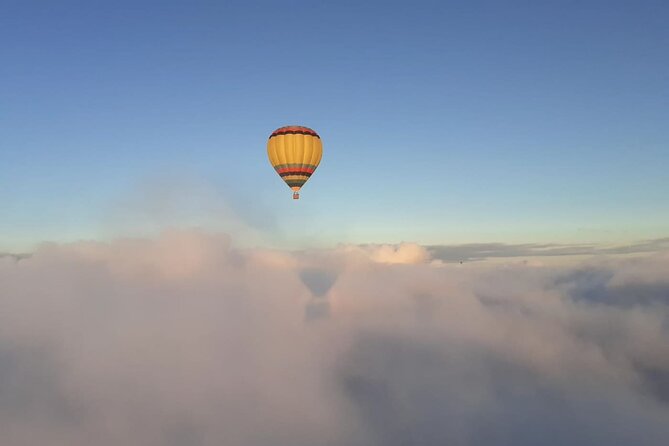 Hot air ballooning: Chambord, Blois, Chenonceau, Cheverny or Chaumont - Who will enjoy this most