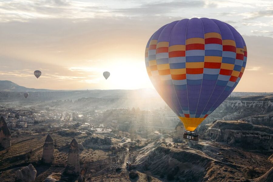Hot air balloons in Goreme red valley - Pickup, timing, and the shape of the morning