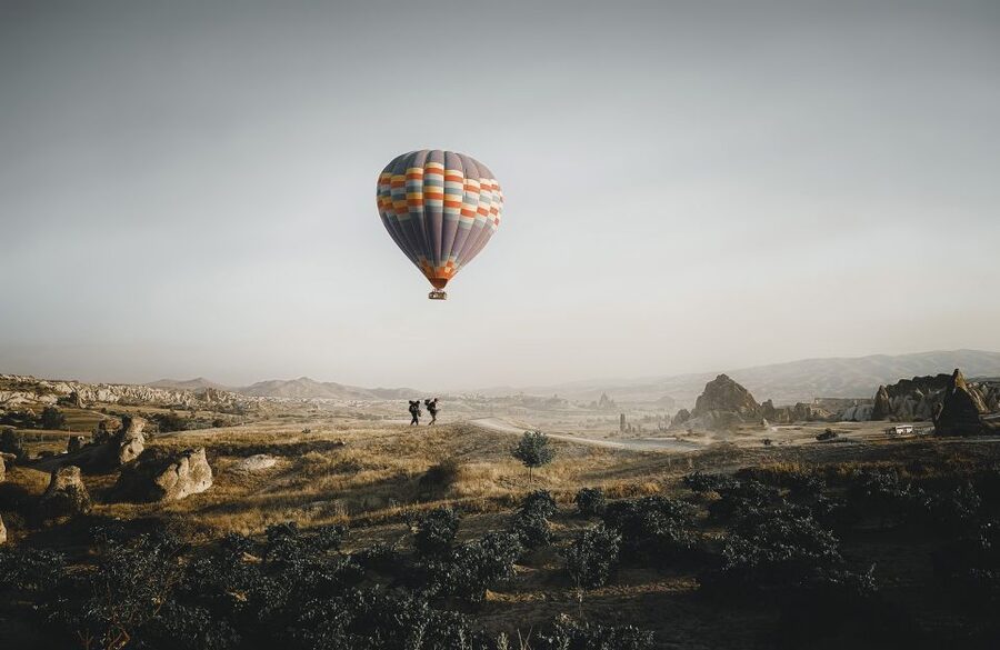 Hot air balloons in Goreme red valley - The $454 price and what you receive