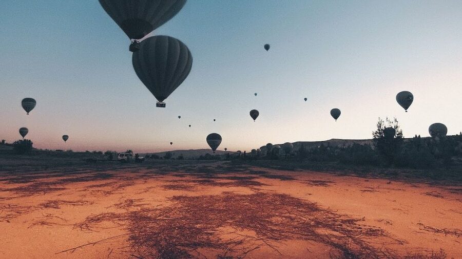 Hot air balloons in Goreme red valley - Should you book the Red Valley balloon ride?