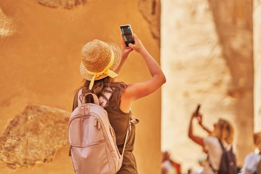 Hurghada: 2-Day Luxor Highlights & Hot Air Balloon & Hotel - Karnak Temple and its giant scale