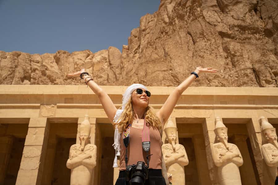 Hurghada: Luxor Hot Air Balloon Ride and Day Tour With Meals - Hatshepsut and the Colossi of Memnon