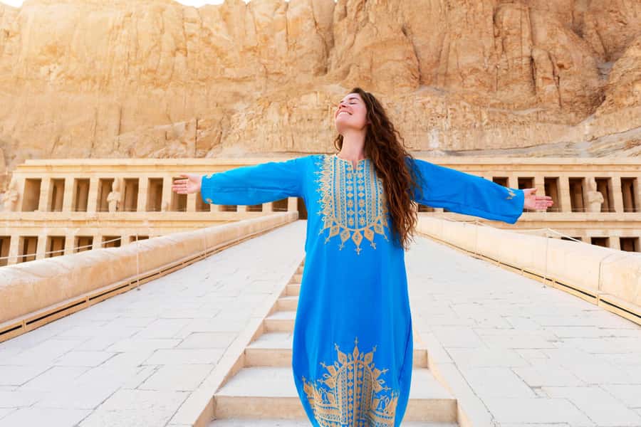Hurghada: Small-Group Luxor Highlights & Balloon Day Tour - Lunch at a local restaurant