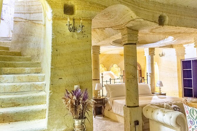 Icons of Cappadocia: Seamless 2-Day Tour with Balloon Ride Option - Day 1: From Istanbul to Kaymakli and Keslik