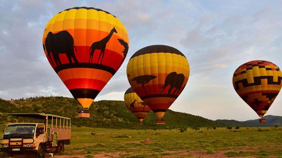Johannesburg: Hot Air Balloon Flight - The early start sets the tone