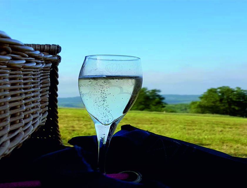 Kraków: Hot Air Balloon Exclusive Tour with Champagne - Key points before you book