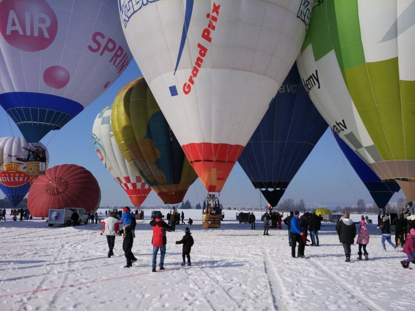 Kraków: Hot Air Balloon Flight with Champagne - Who will enjoy this most