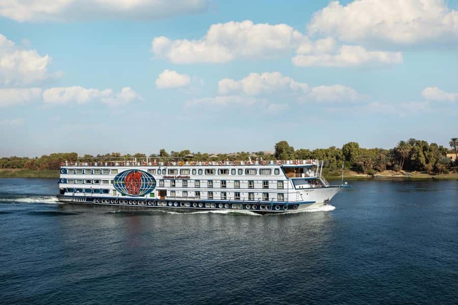 Luxor: 3-Day Nile Cruise to Aswan with Hot Air Balloon - Day one begins above Luxor