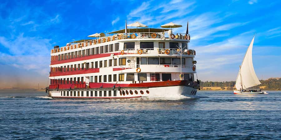 Luxor: All-Inclusive 3-Night Nile Cruise to Aswan & Balloon - Day 1: Karnak, Luxor Temple, and a felucca at sunset