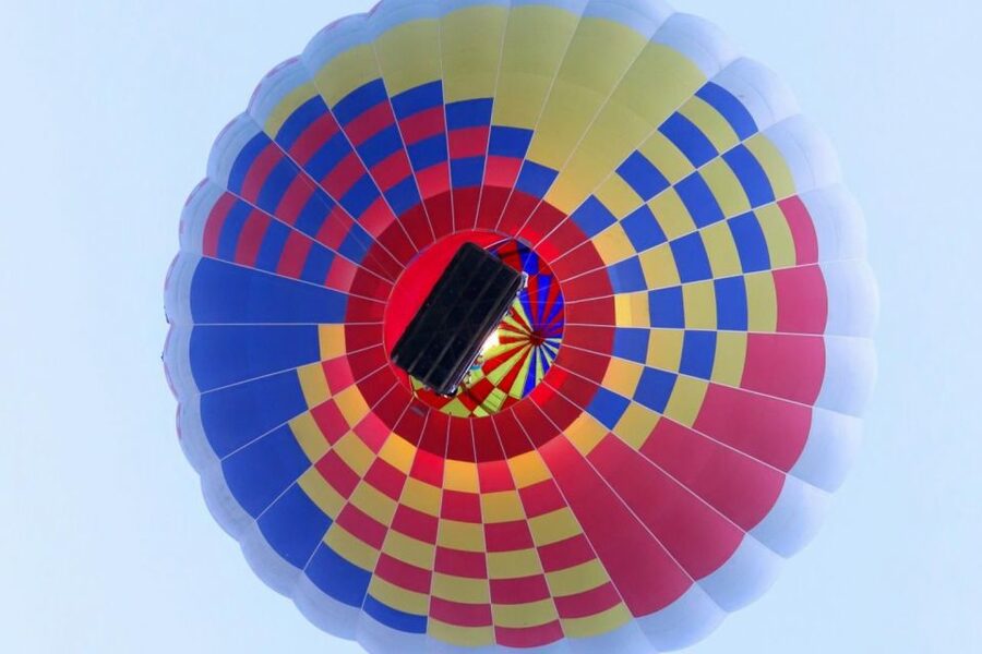 Luxor: Deluxe Sunrise Hot Air Balloon - The return trip across the Nile