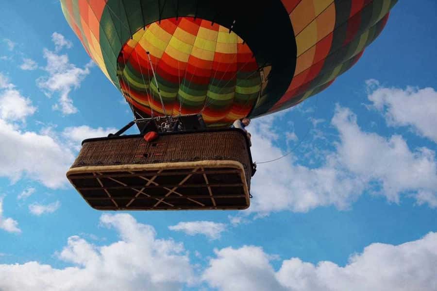 Luxor: Deluxe Sunrise Hot Air Balloon - The West Bank launch field near Hatshepsut’s monuments