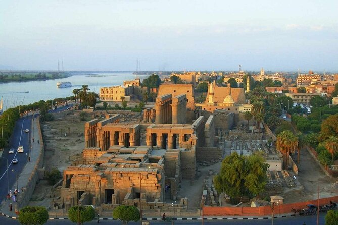 Luxor: Hot air Balloon Ride - Medinet Habu, the Nile, and the West Bank
