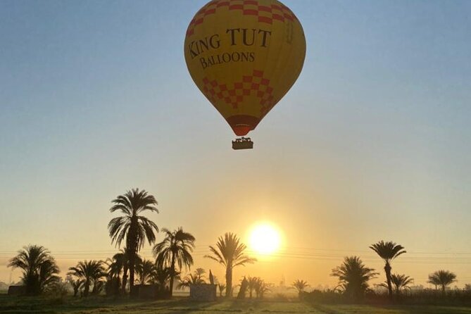 Luxor: Hot Air Balloon Ride before Sunrise - Leaving Luxor before dawn