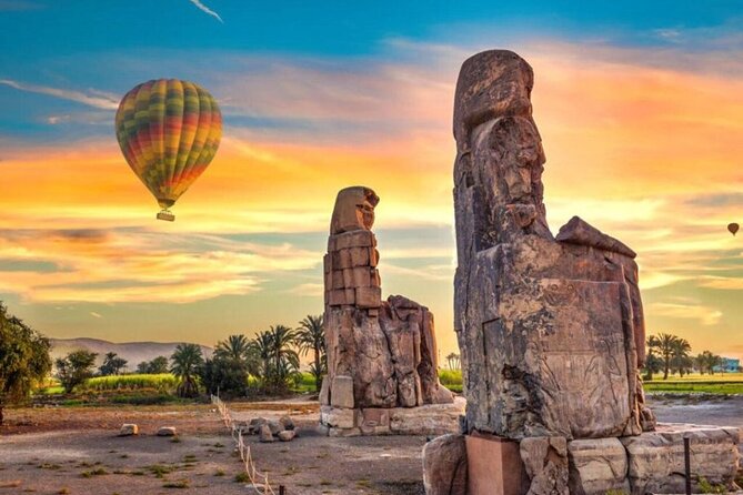Luxor: VIP Private Sunrise Hot Air Balloon with Breakfast - Sunrise over ancient Thebes