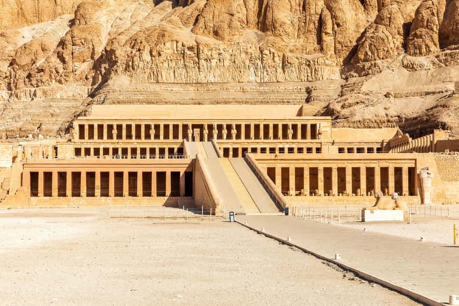 Luxor: West and East Banks All-Inclusive Tour & Balloon Ride - Luxor Temple after sunset approaches