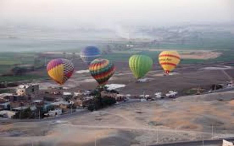 Luxor: West Bank Hot Air Balloon Ride with Hotel Transfers - Landing and the return to Luxor