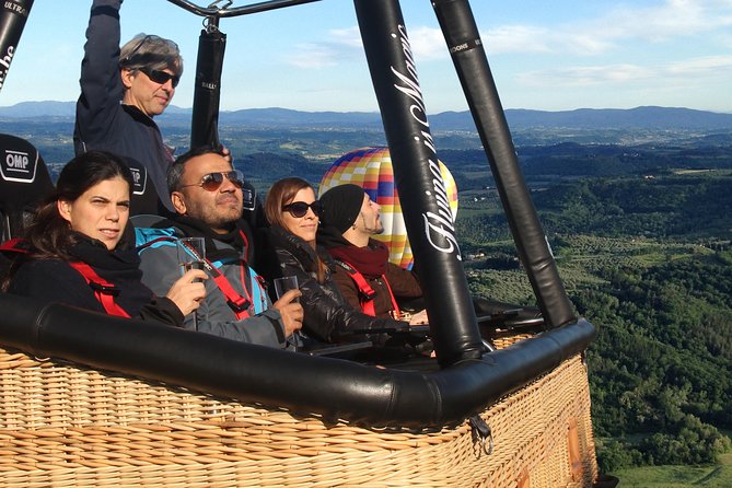Luxury Balloon Tour in Tuscany - A quiet start above the Tuscan hills