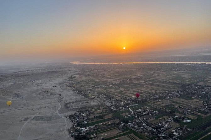 Luxury Sunrise Balloon Ride in Luxor with Hotel Pickup - A shared basket, not a private luxury flight