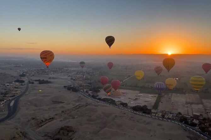 Luxury Sunrise Hot Air Balloon Breathtaking Views of the balloons - The 45-minute flight above the west bank