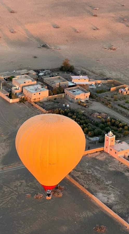 Marrakech: Balloon Flight, Berber Breakfast & Certificate - A Berber breakfast in a mountain-facing tent