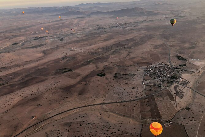 Marrakech Ballooning Experience/Enjoy a lifetime Adventure - Breakfast, staff, and the human side of the trip