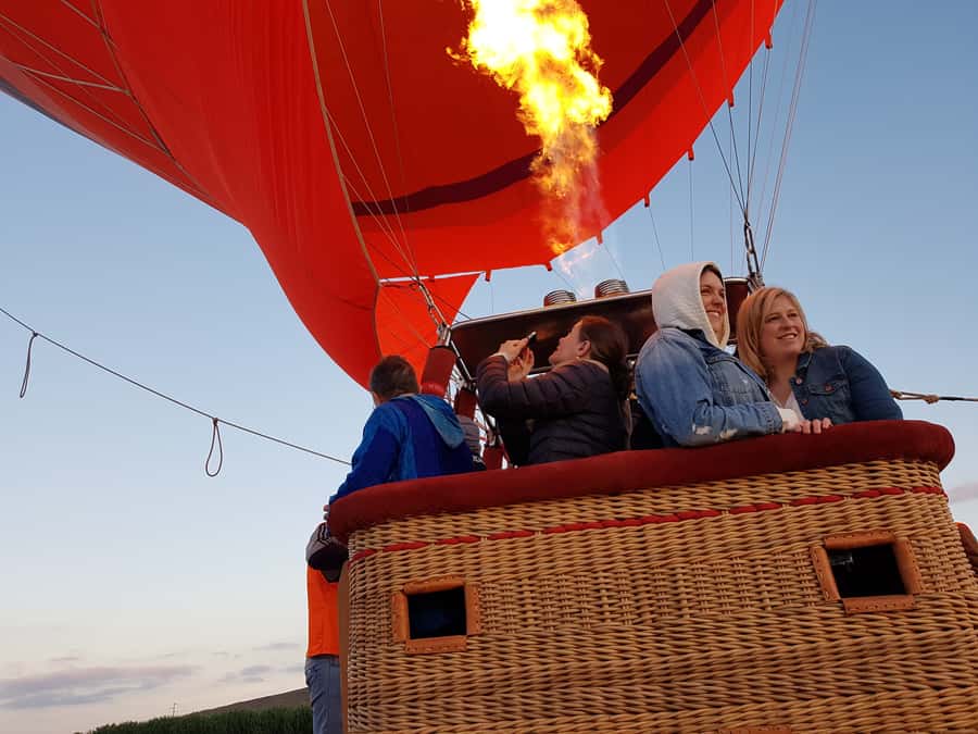 Marrakech: Hot Air Balloon Ride with Traditional Breakfast - Who will enjoy this most
