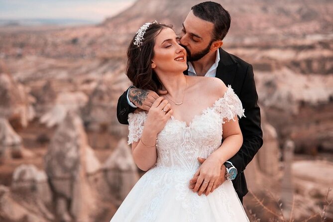 Marriage Proposal and Photoshoot in Cappadocia with Balloon view - Who will enjoy this experience most