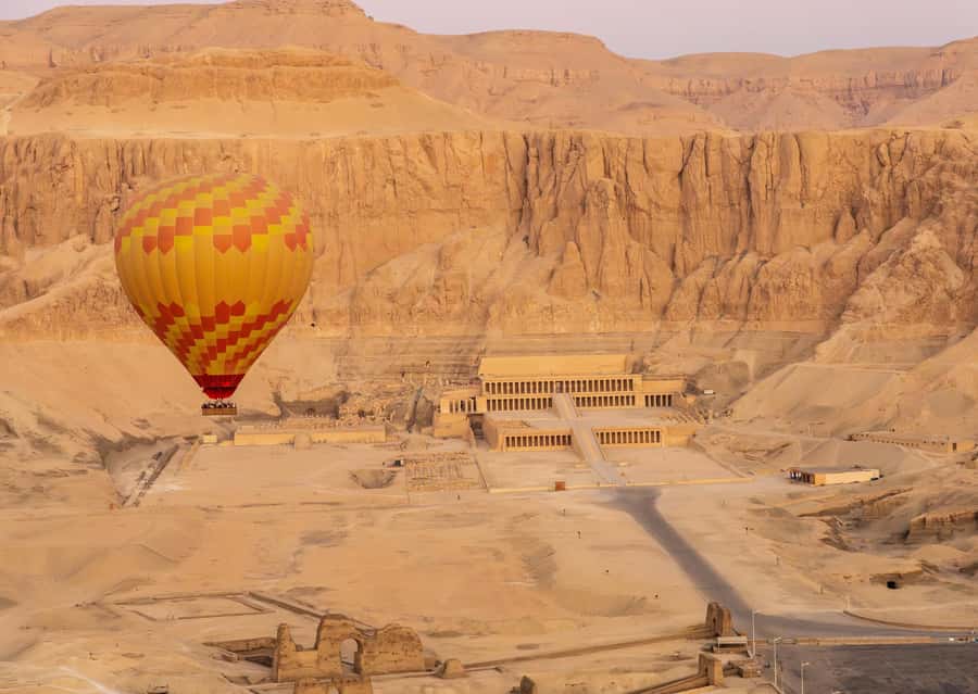 Marsa Alam : Over Day Tour to Luxor & Balloon Ride & Felucca - The Valley of the Kings and its royal tombs