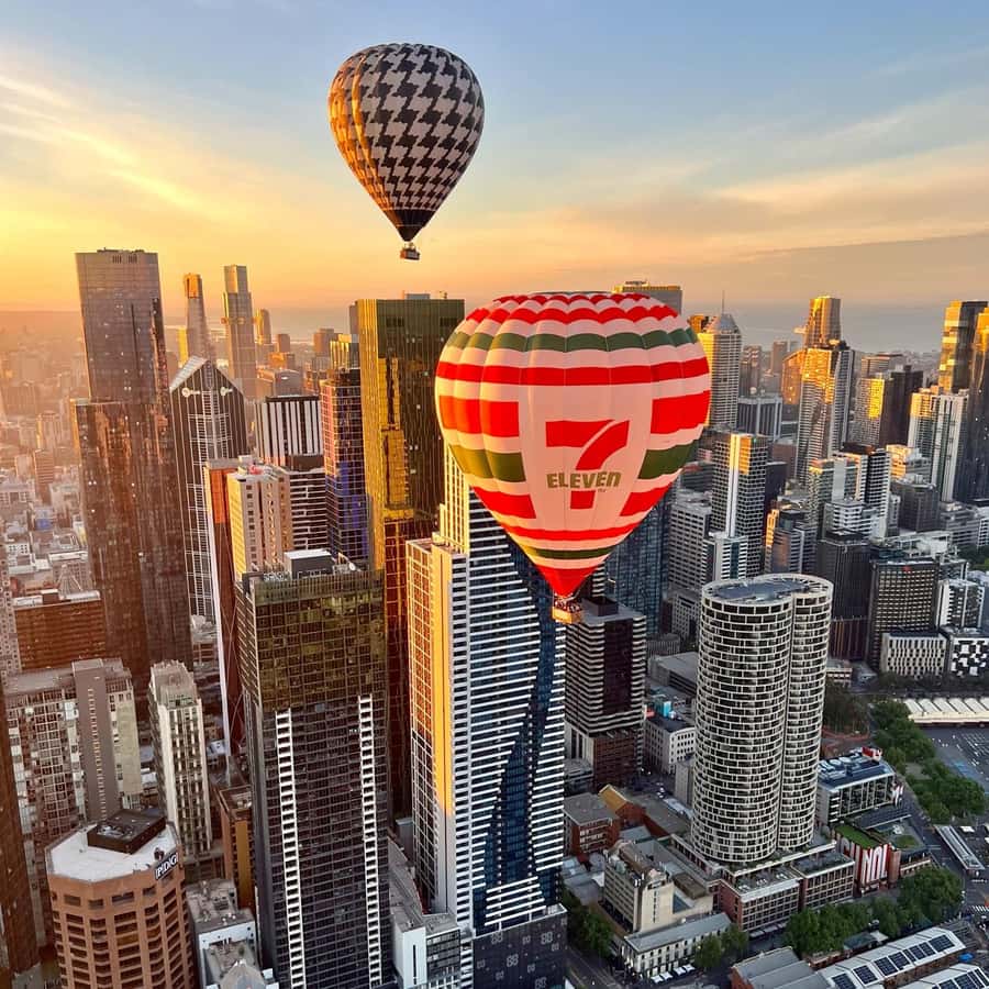 Melbourne: 1-Hour Hot Air Balloon Flight at Sunrise - Key points at a glance