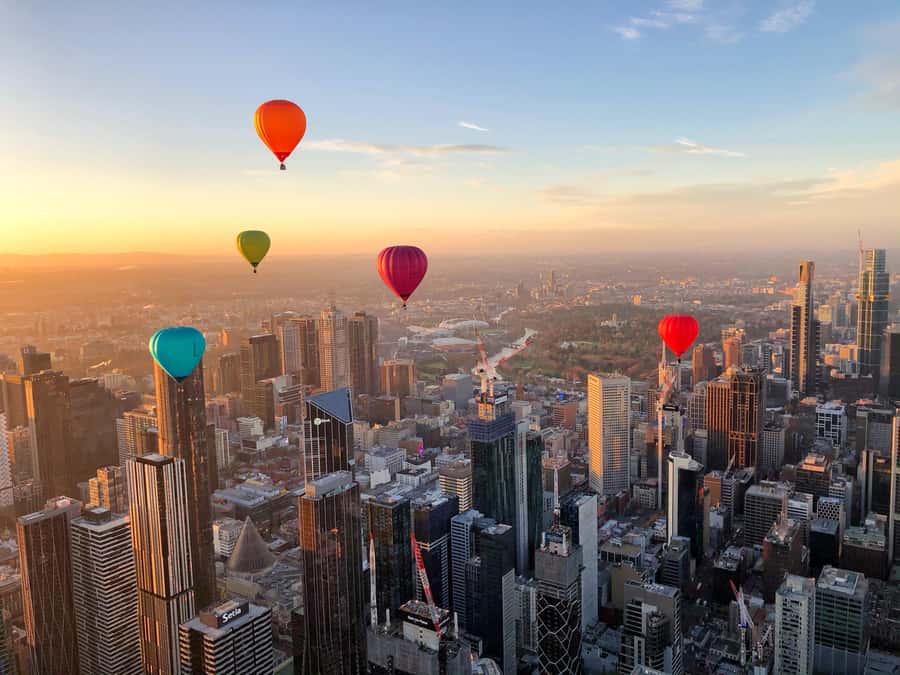 Melbourne: 1-Hour Hot Air Balloon Flight at Sunrise - Photos, certificate, and breakfast options
