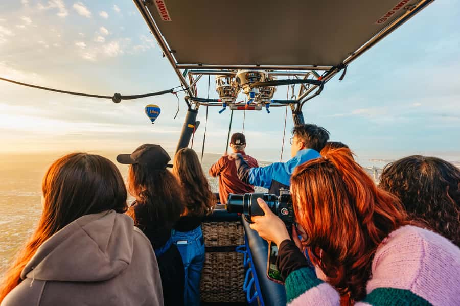 Melbourne: Balloon Flight at Sunrise with Breakfast - Who will enjoy this Melbourne balloon flight?