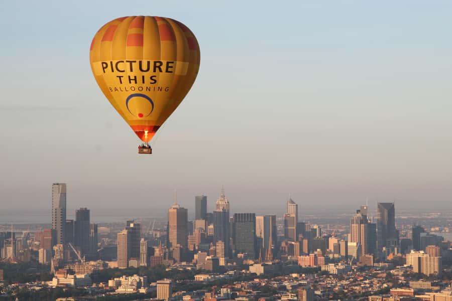 Melbourne: Sunrise Hot Air Balloon Experience with Breakfast - The view from the CBD sky