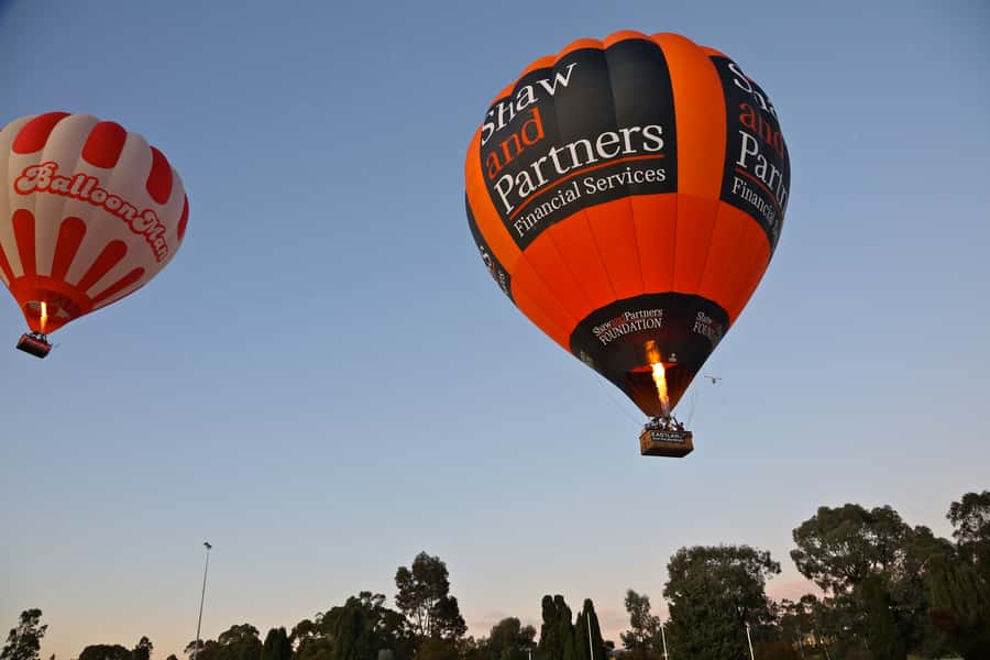 Melbourne: Sunrise Hot Air Balloon Experience - Meeting at the Sofitel or choosing hotel pickup