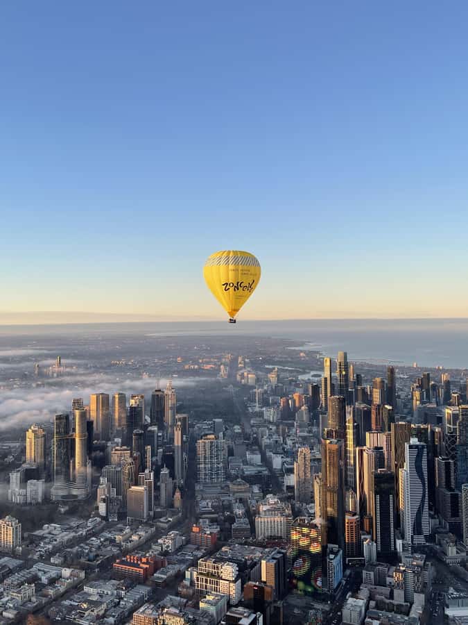 Melbourne: Sunrise Hot Air Balloon Flight - What the 15-minute coach ride adds