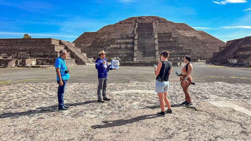 Mexico City: Balloon Flight, Teotihuacan & Guadalupe Shrine - An obsidian workshop with tequila and souvenirs