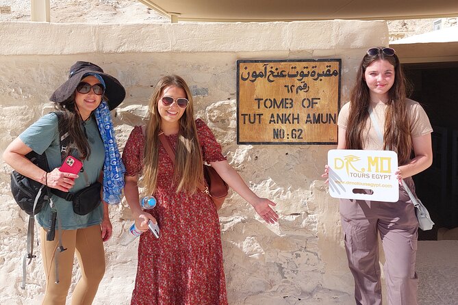 One package From Hurghada to Luxor: Balloon & Luxor Day Tour & Lunch & Felucca - Luxor Temple, dinner, and the Nile