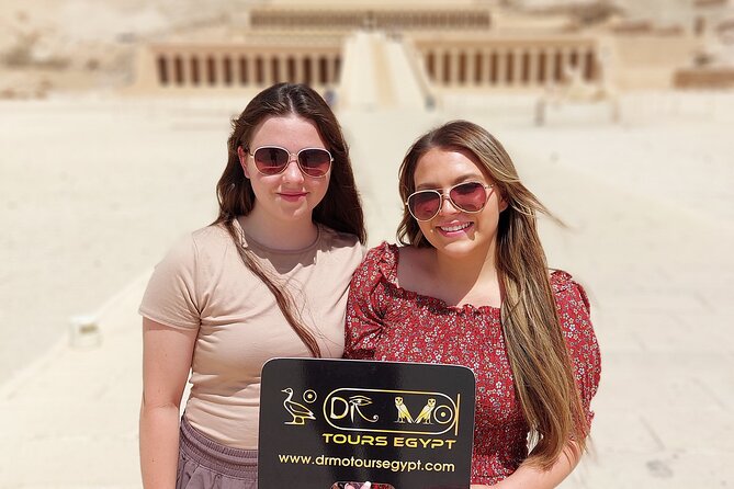 One package From Hurghada to Luxor: Balloon & Luxor Day Tour & Lunch & Felucca - Who should book this experience