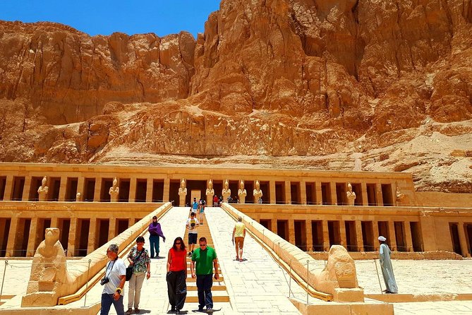 Package deal Hot Air Balloon Ride & Full Day Luxor Tour w/Guide Lunch - Following the Avenue of Sphinxes