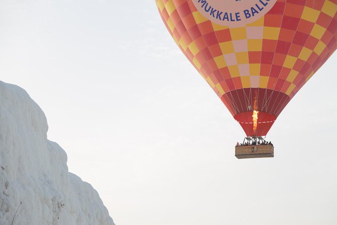 Pamukkale: Hot Air Balloon Flight - Hierapolis from above