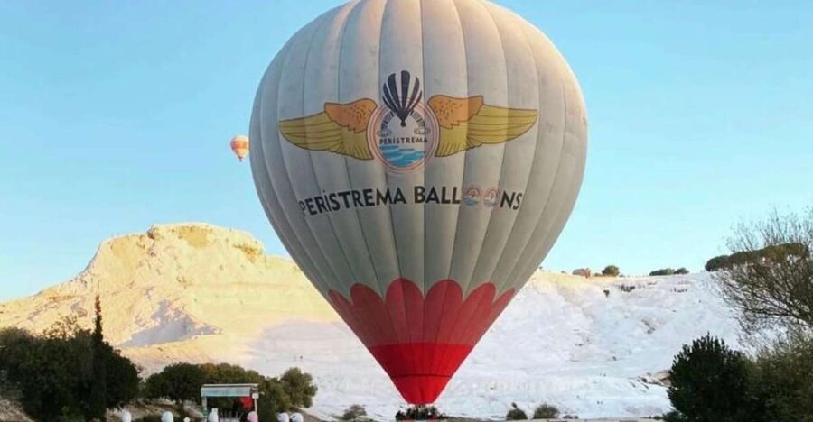 Pamukkale: Sunrise Hot Air Balloon Ride - The flight over the travertines and Hierapolis