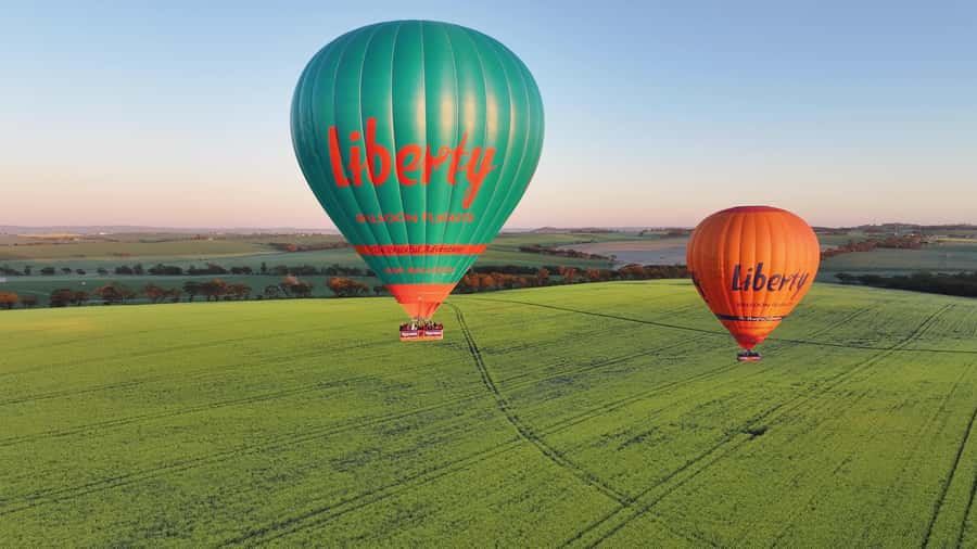 Perth: Avon Valley Hot Air Balloon Flight with Breakfast - Breakfast after the flight