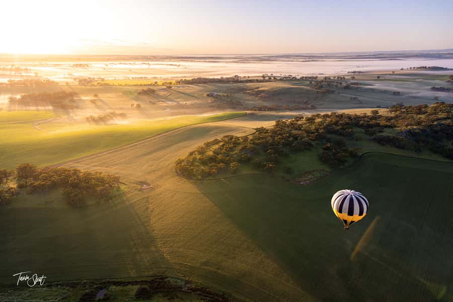 Perth: Avon Valley Hot Air Balloon Flight with Breakfast - Weather, cancellations, and practical planning