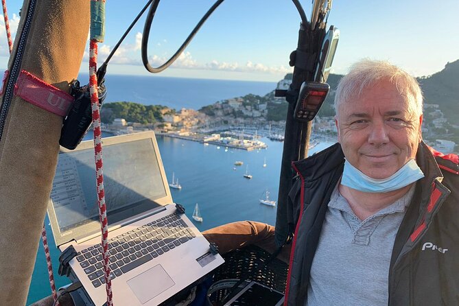 Private Balloon Flight Over Mallorca for Two People - Breakfast, cava, and the small finishing touches