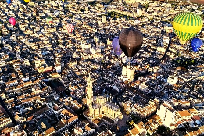 Private Balloon Flight Over Mallorca for Two People - Weather, timing, and what can go wrong